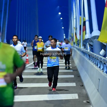 Runner Photo 2115247
