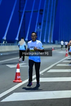 Runner Photo 2115263