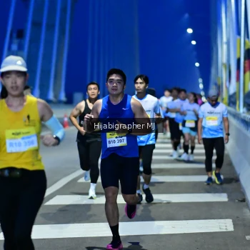 Runner Photo 2115313