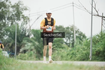 Runner Photo 2115359