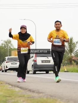 Runner Photo 2115412
