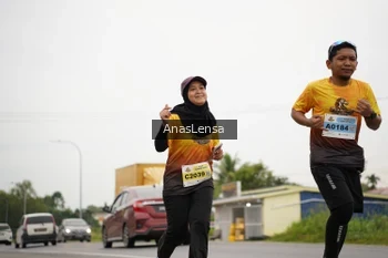 Runner Photo 2115435