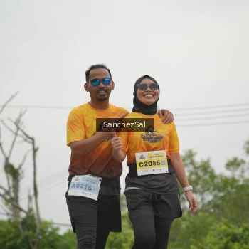 Runner Photo 2115749
