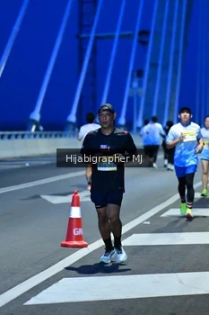 Runner Photo 2115817