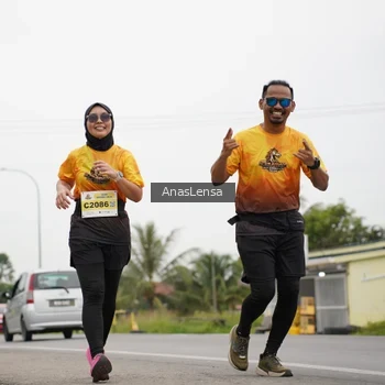 Runner Photo 2115845