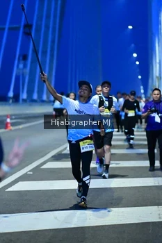Runner Photo 2115936