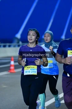 Runner Photo 2115989