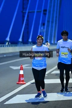 Runner Photo 2116005