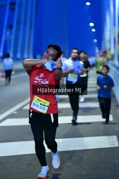 Runner Photo 2116101