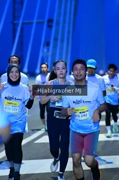 Runner Photo 2116449