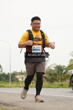 Runner Photo 2116452