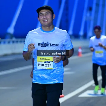 Runner Photo 2116606