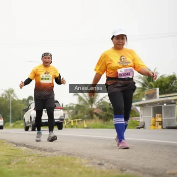Runner Photo 2116675