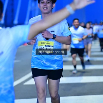 Runner Photo 2116957