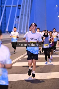 Runner Photo 2117140