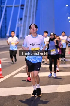 Runner Photo 2117149