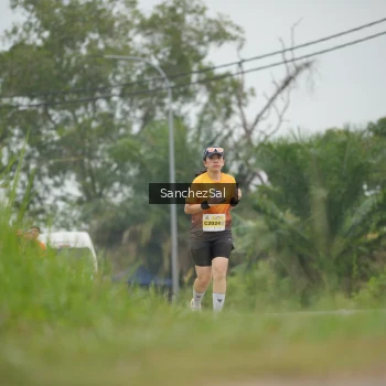 Runner Photo 2117378