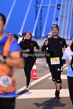 Runner Photo 2117413