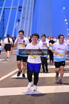 Runner Photo 2117424