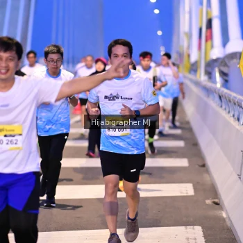 Runner Photo 2117434