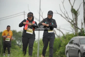 Runner Photo 2117497