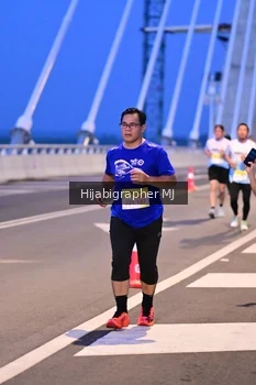 Runner Photo 2117517
