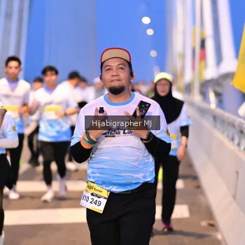 Runner Photo 2117735