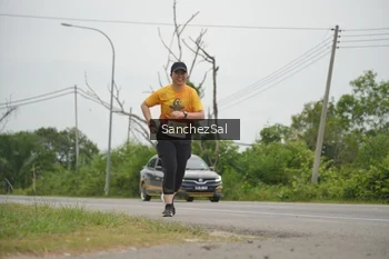 Runner Photo 2117743