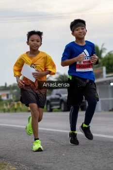 Runner Photo 2117879