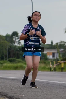 Runner Photo 2117946