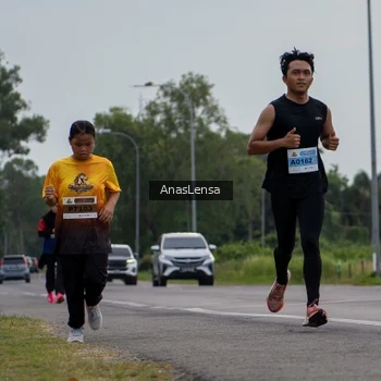 Runner Photo 2117973