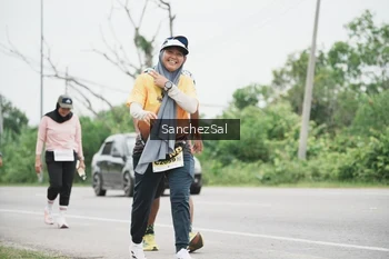 Runner Photo 2117997