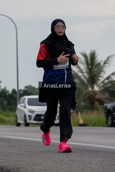 Runner Photo 2118042