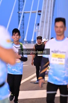 Runner Photo 2118111