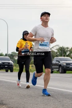 Runner Photo 2118640