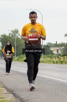 Runner Photo 2118683