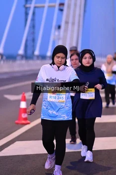 Runner Photo 2118787