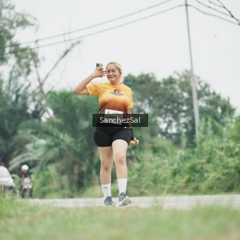 Runner Photo 2118840