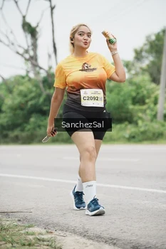 Runner Photo 2118916