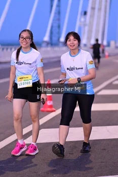 Runner Photo 2118960