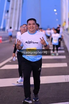 Runner Photo 2118975