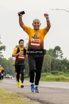 Runner Photo 2119049