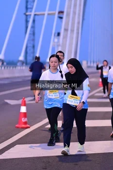 Runner Photo 2119099