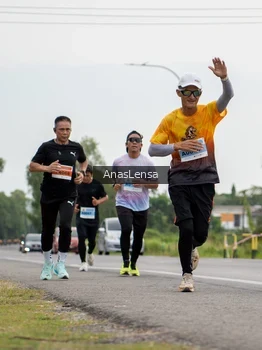 Runner Photo 2119163