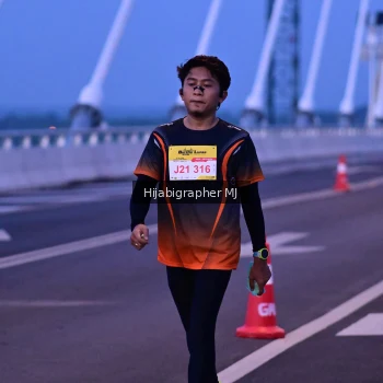Runner Photo 2119588