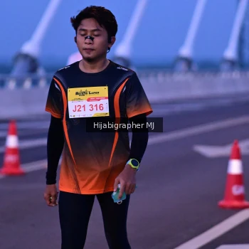 Runner Photo 2119601