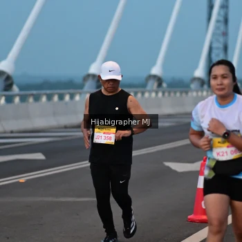 Runner Photo 2119693
