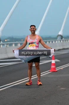 Runner Photo 2119999