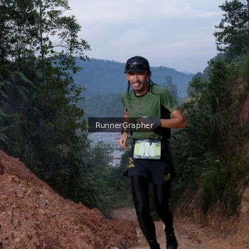 Runner Photo 2120041