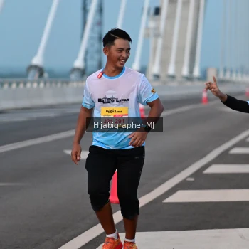 Runner Photo 2120139